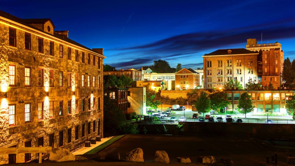 Transformando las Calles de Woonsocket: Adoptando el Confort, la Seguridad y la Sostenibilidad